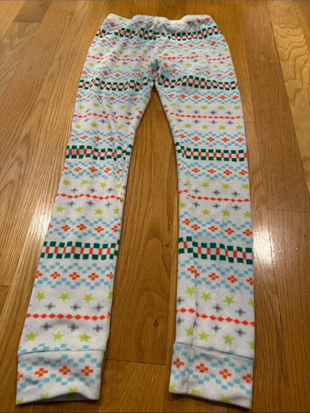 Cat & Jack 2 piece multi color sleepset size 12.